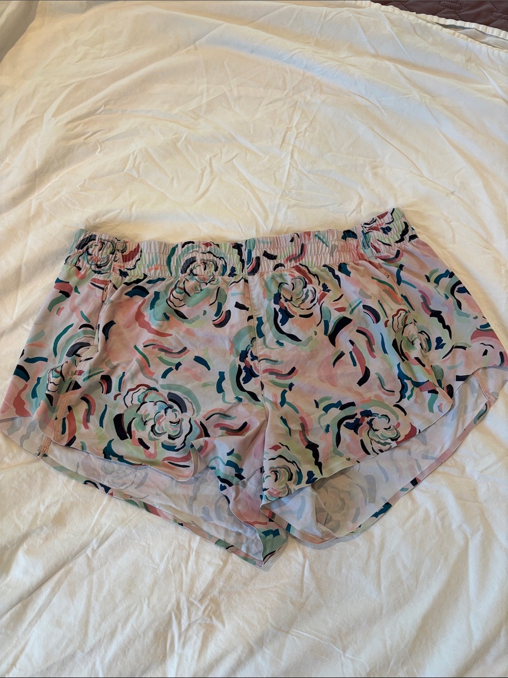 Athleta Pink Floral Print Hustle Short